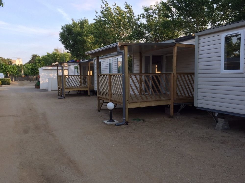 Camping El Camell Пинеда-де-Мар Экстерьер фото